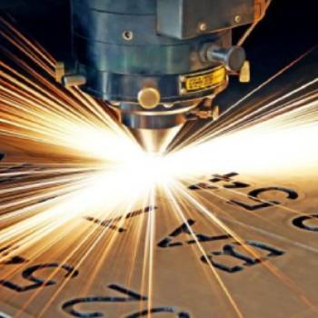 Reaktives Laserschneiden